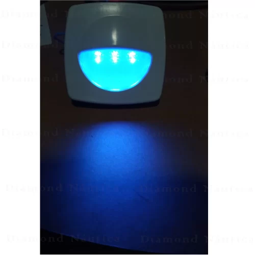 Luz De Cortesia 12 Volts Branco Com LED Azul